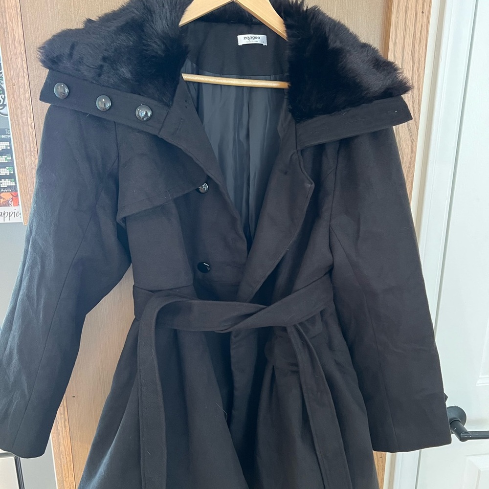 zeagoo Black Trench Coat with Faux Fur Collar